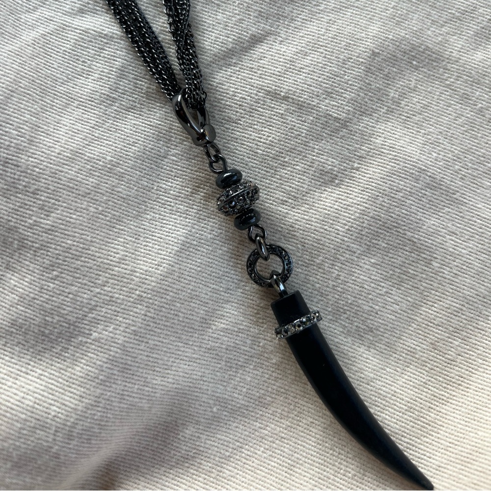 Stella and Dot black necklace
